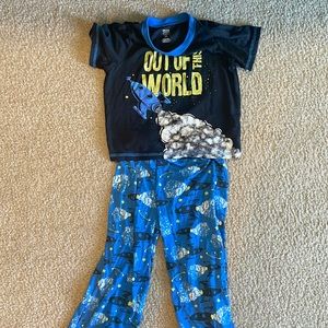 Boys pajama set 3T